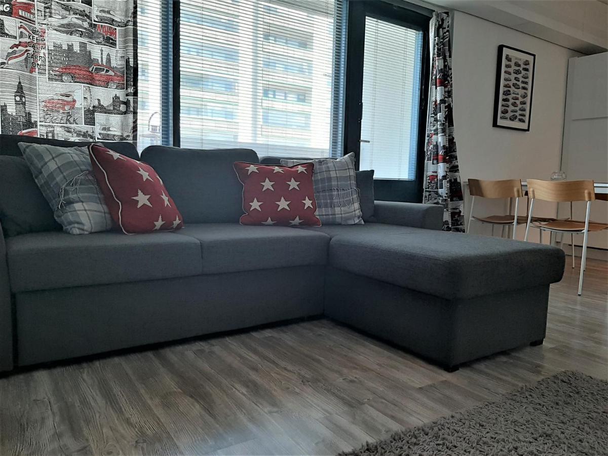 Seaside Downtown Apartment With Private Parking Helsinki Eksteriør billede